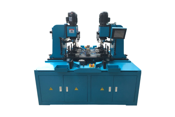 寧德空調底板自動鉚釘機